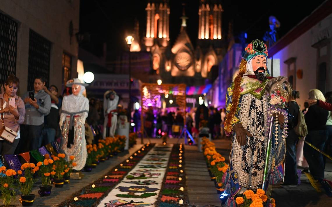 Danza De Curpites Amenizó La Noche De Muertos En Zamora El Sol De Zamora Noticias Locales 